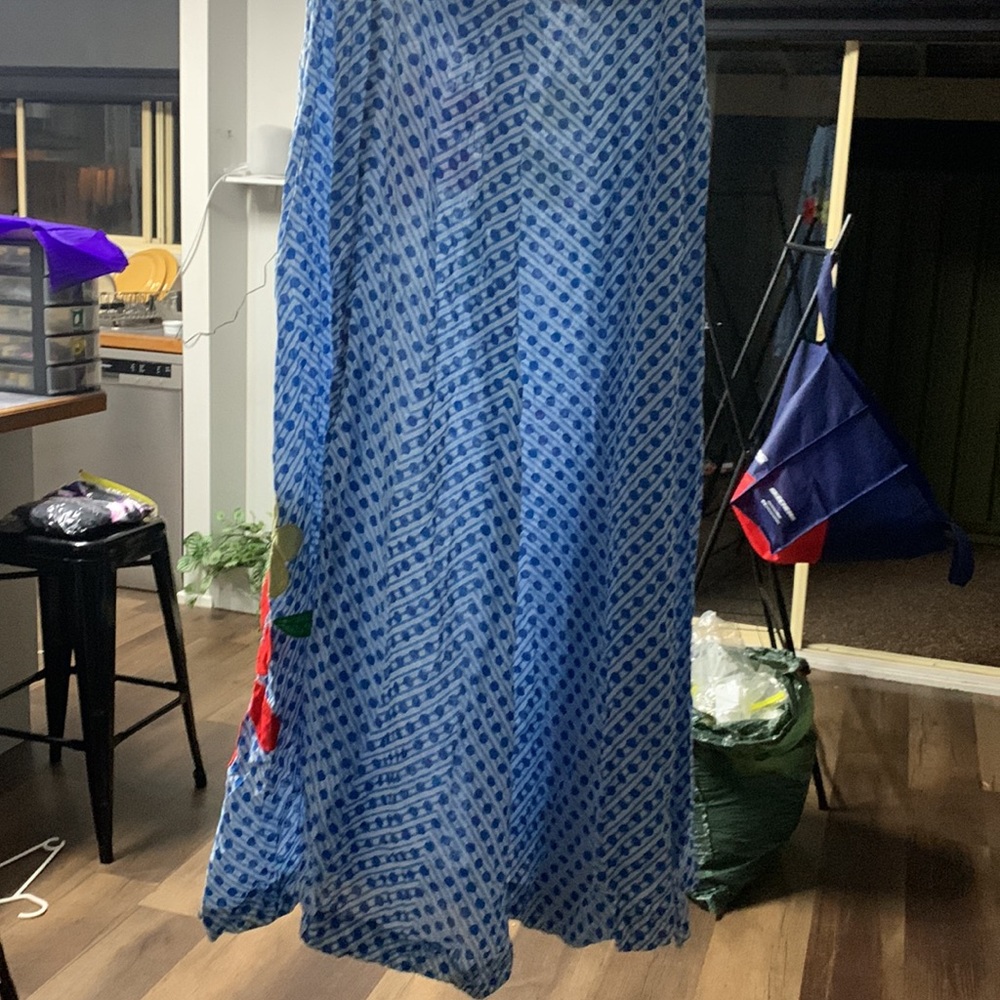 Roxana handcrafted stunning piece With embroidery , this is a very  long skirt - Picture 4 of 5